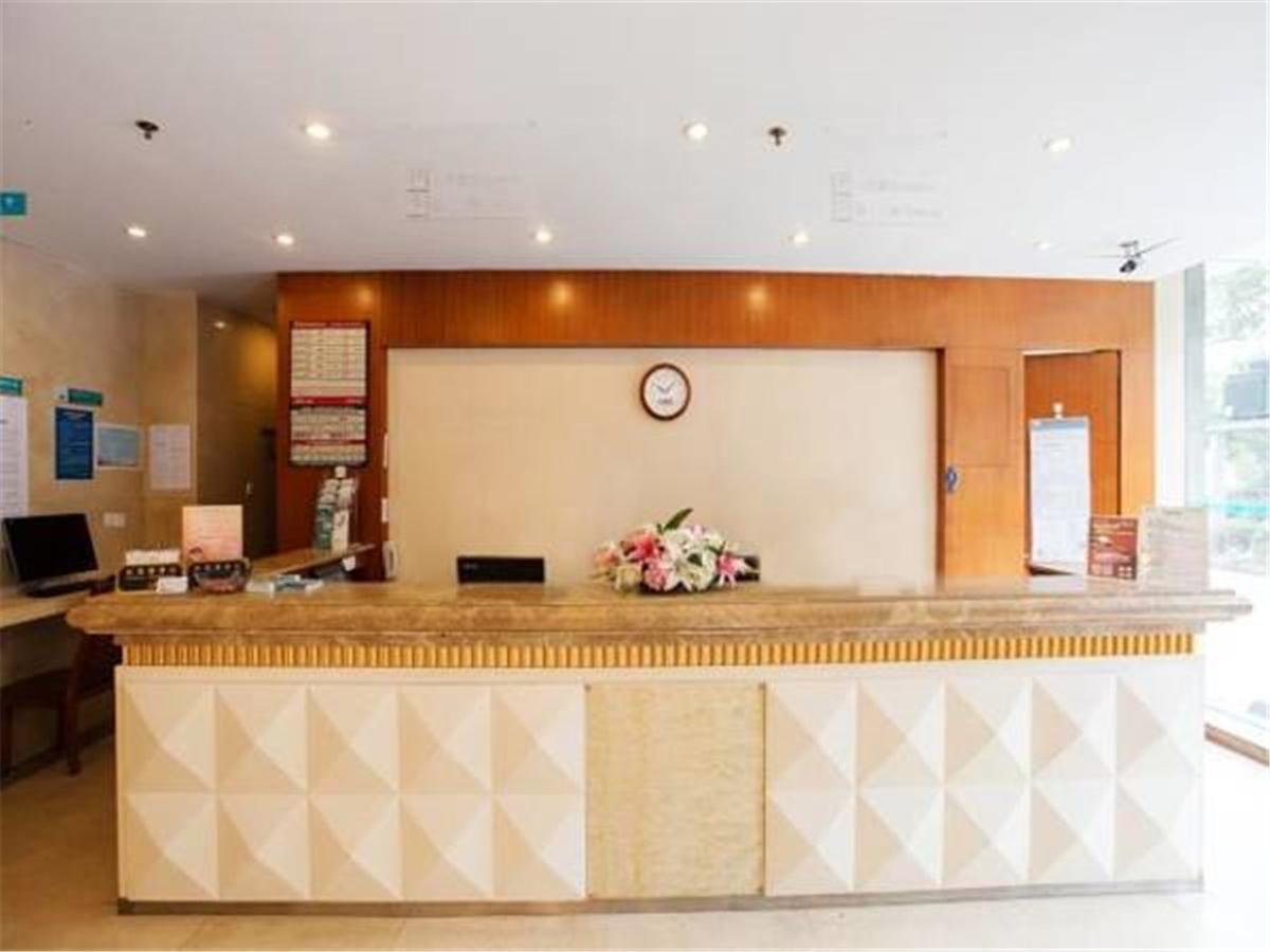 Jingjiang Inn Shanghai Baoyang Pier Εξωτερικό φωτογραφία
